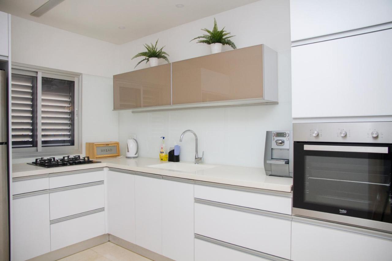 Apartments4You Etsel Bat Yam Exterior photo
